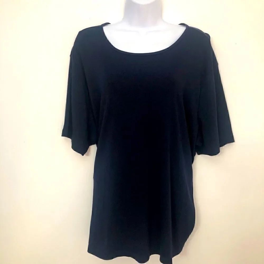 NWOT Ralph Lauren Navy Short Sleeve Pull Over!
